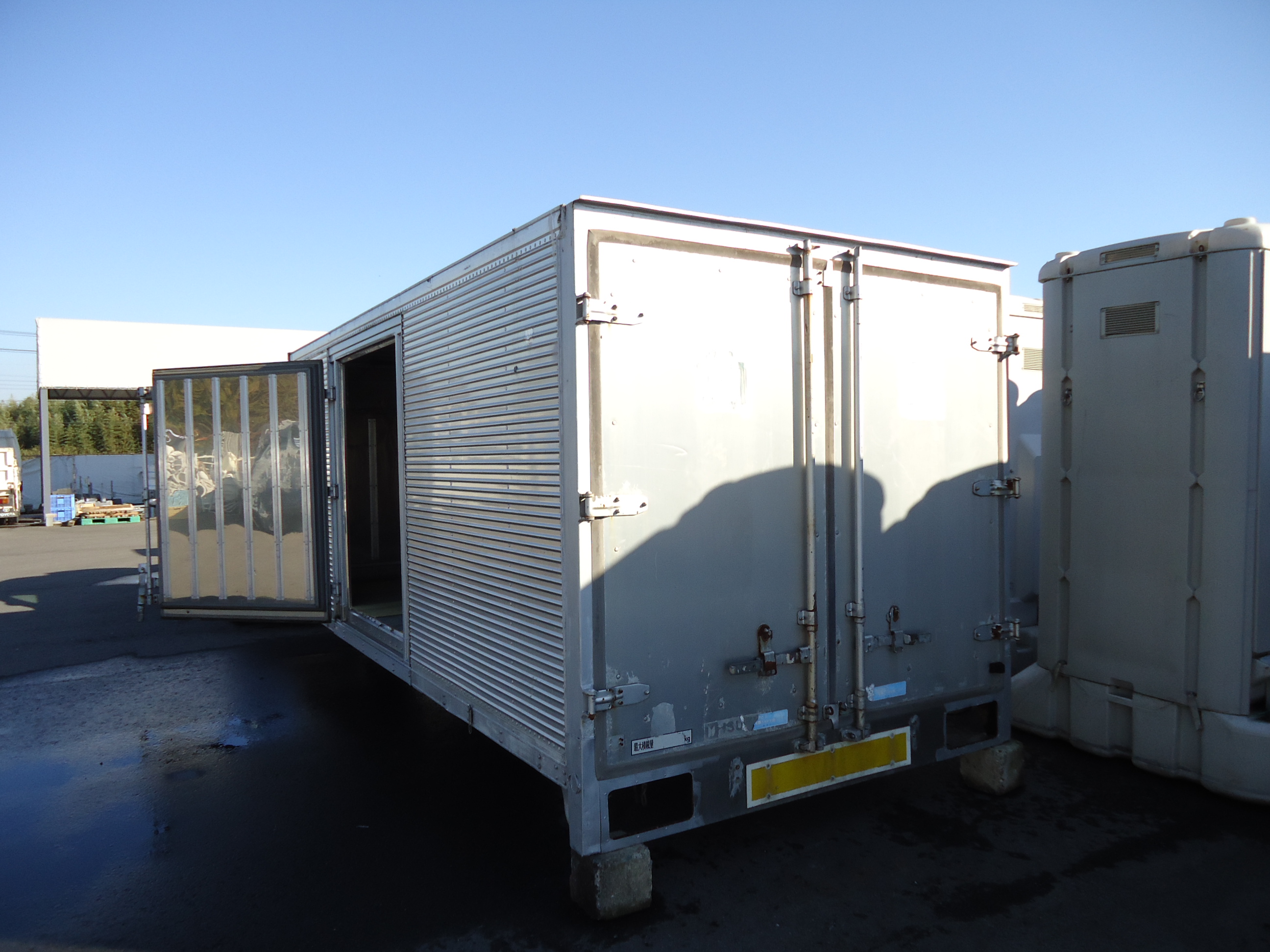 物置にいかが？札幌 コンテナ 中古格安