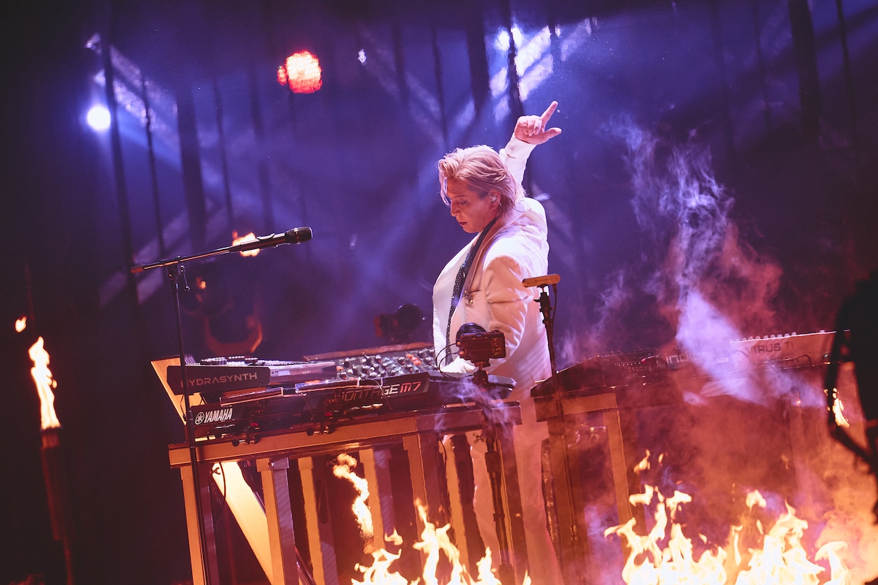 TM NETWORK 会場限定 ガチャ ミニアクスタ 小室哲哉 TMN30周年記念