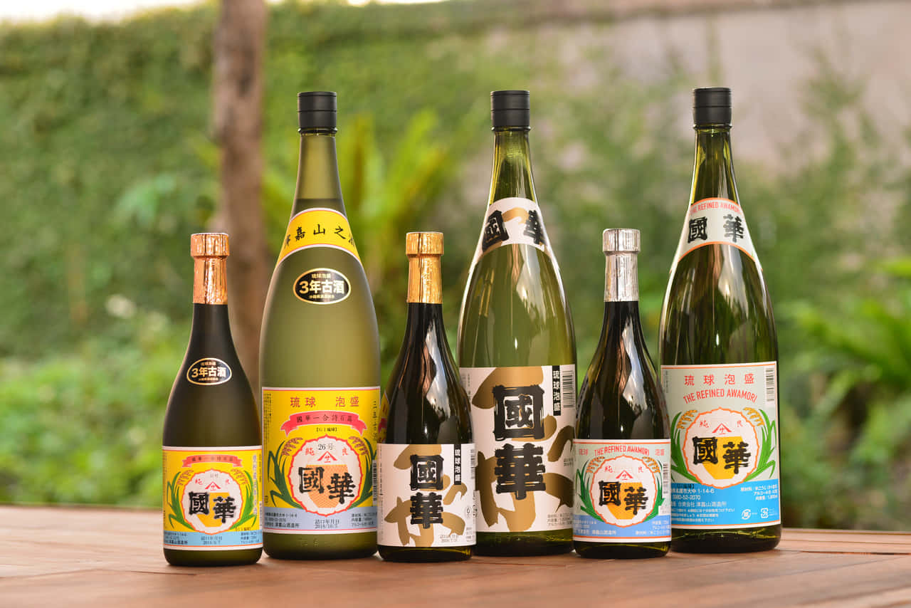 琉球泡盛 || 地域と育む泡盛 | 【沖縄県酒造組合公式】
