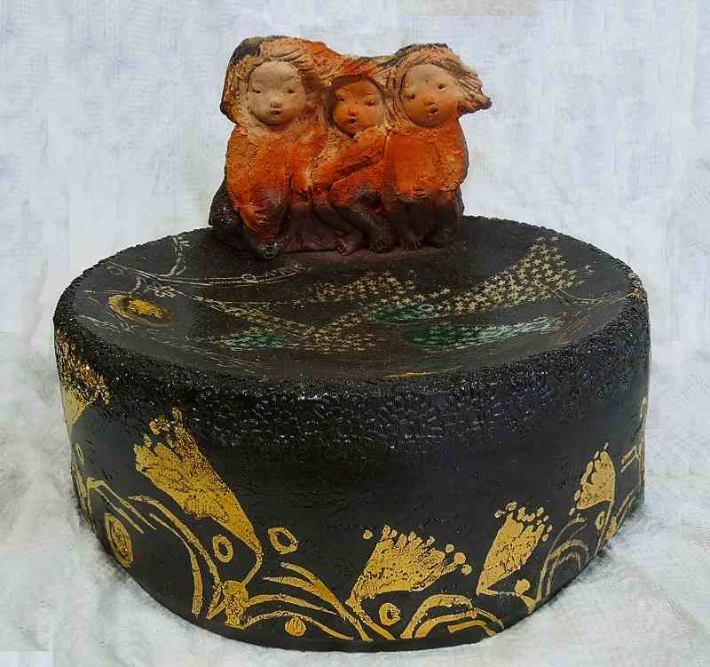 ギャラリー2 山内 瑠璃子（童傭・レリーフなど） | 大島窯 窯元ブログ