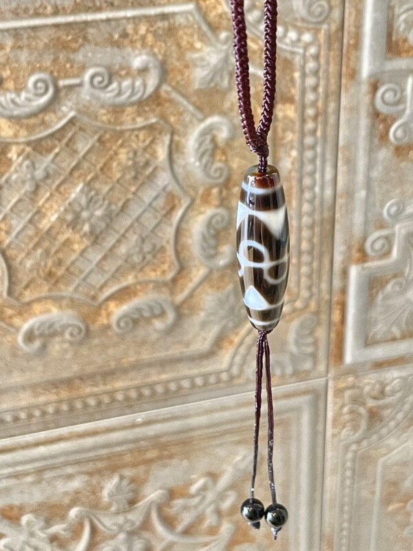 魔を断ち厄難を除く！財を呼び生命健康を守る！六弁蓮花天珠 紐