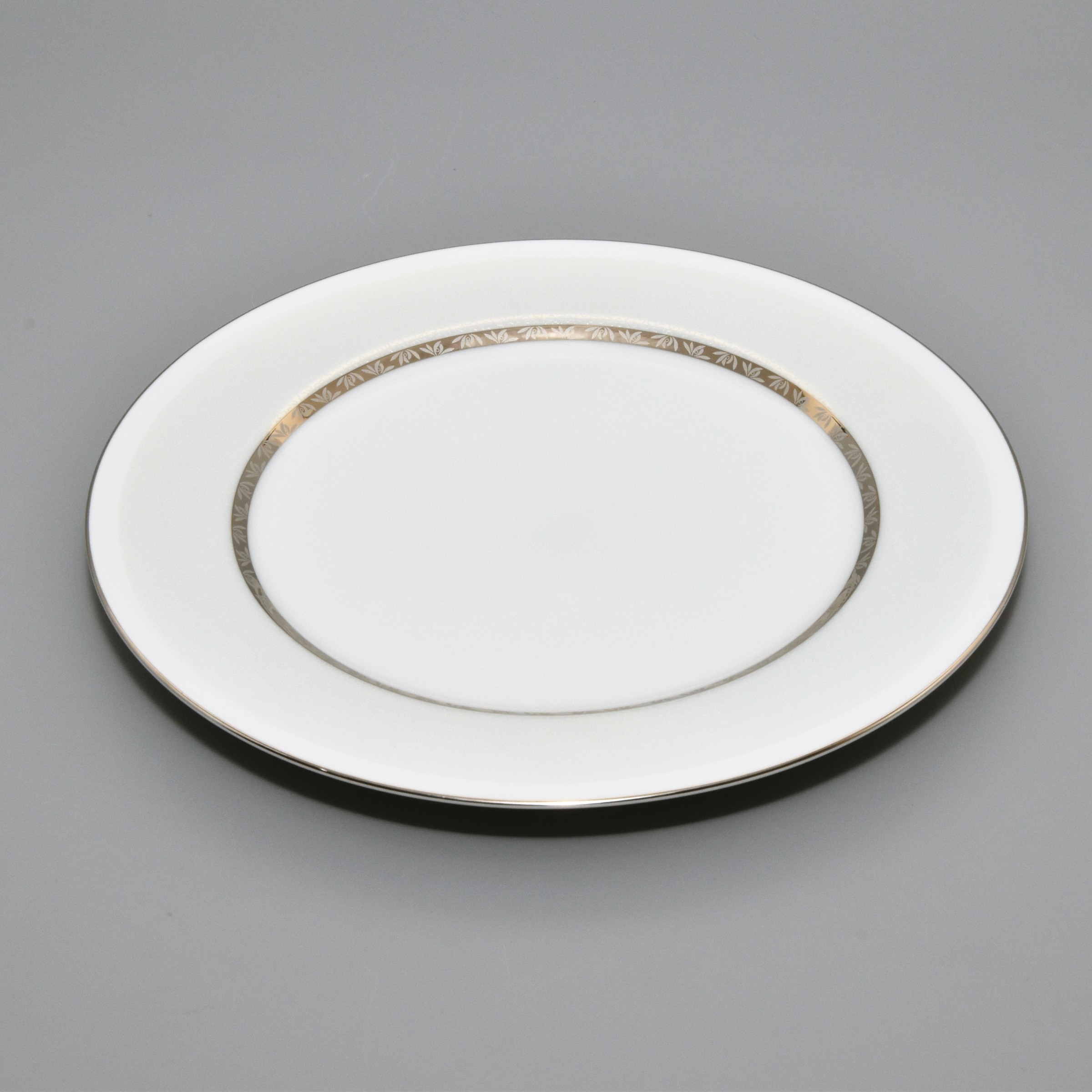 2231 香蘭社 白磁 皿 10客 未使用 2231 香蘭社 白磁 皿 10客 未使用