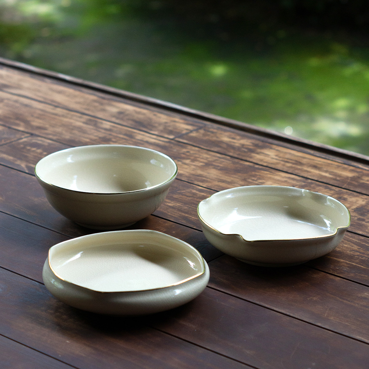 薩摩焼】金欄手 十字紋花器 31cm 共箱付き 状態良好 薩摩焼】金欄手