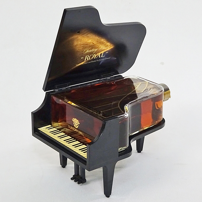 サントリー ローヤル グランドピアノ型ボトル 600ml | お酒買取エイブイ