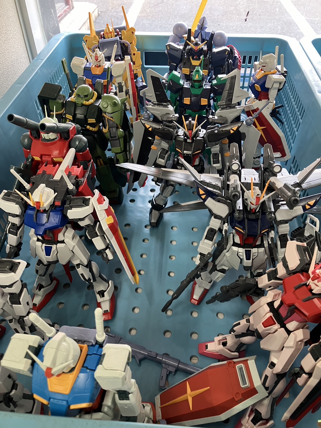 組み立て済みガンプラ大量に買取させていただきました！ | お宝中古