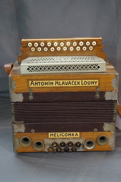 貴重 Antonin hlavacek louny アコーディオン 証書付