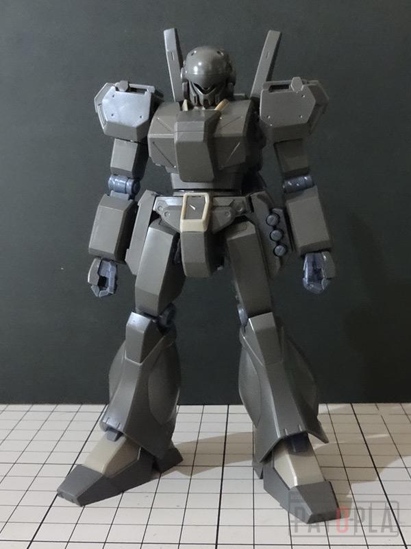 HGUC 1/144 ジェガンD型（護衛隊仕様） 改修・全塗装品 製作01 歯車に