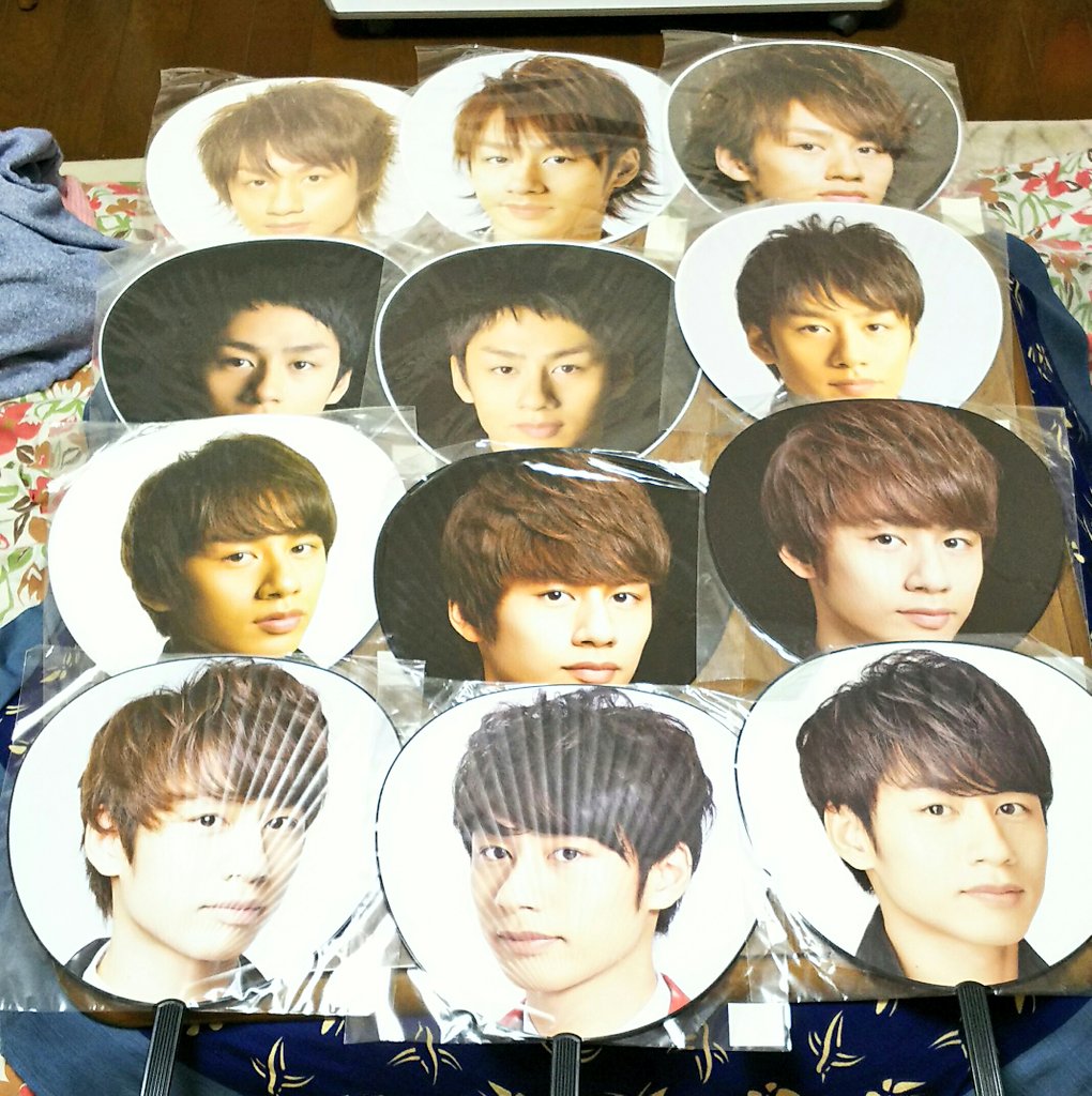 KAT-TUN 歴代 中丸雄一 団扇 36本 KAT-TUN 歴代 中丸雄一 団扇 36本