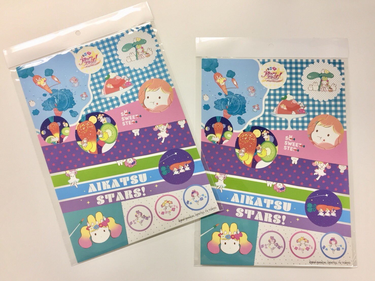 50】アイカツスターズ サイン入りステッカー&クリアファイルセット
