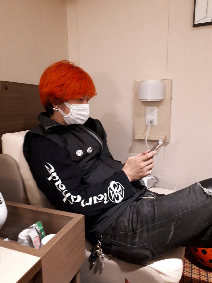 よーしこのTシャツ、来年の淳士旅行でプレゼントにしよう( ｰ̀∀ｰ́