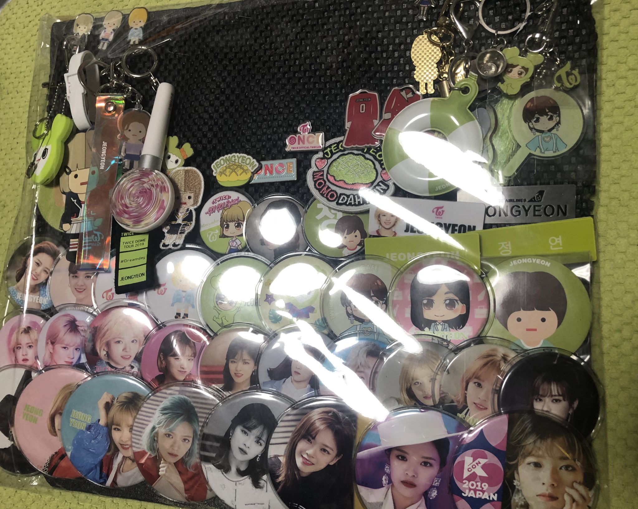 TWICE ジョンヨン 痛バ バッグ 缶バッチ TWICE ジョンヨン 缶バッチ 缶