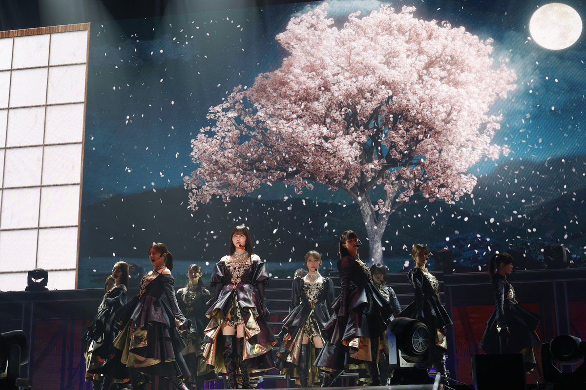 乃木坂46久保史緒里、卒コン初日のオープニングから異例の演出「すごい