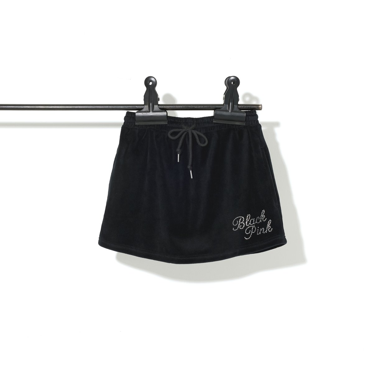 BLACKPINK】 #JISOO #JENNIE 着用🎀 ＜ベロアジップアップフーディ