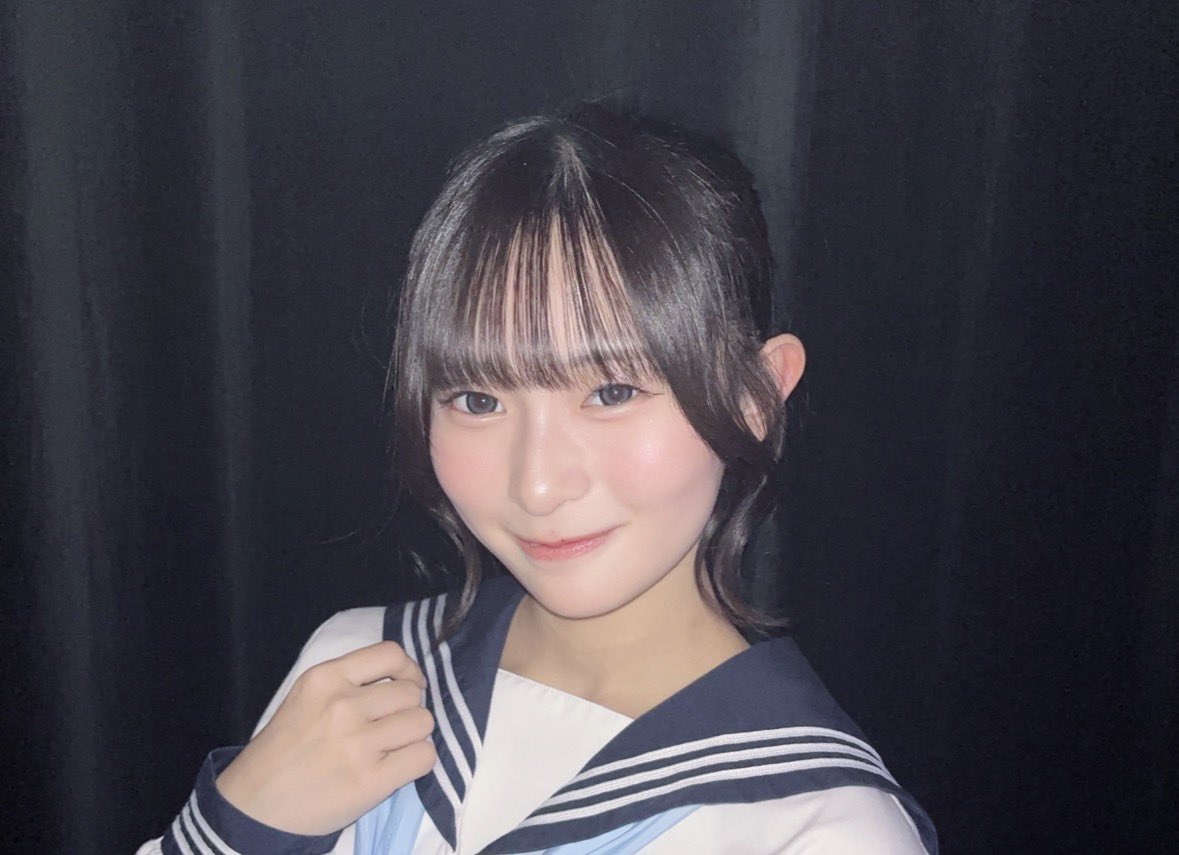 あやみも写真縦になるやつやりたいけど無課金勢だから諦める