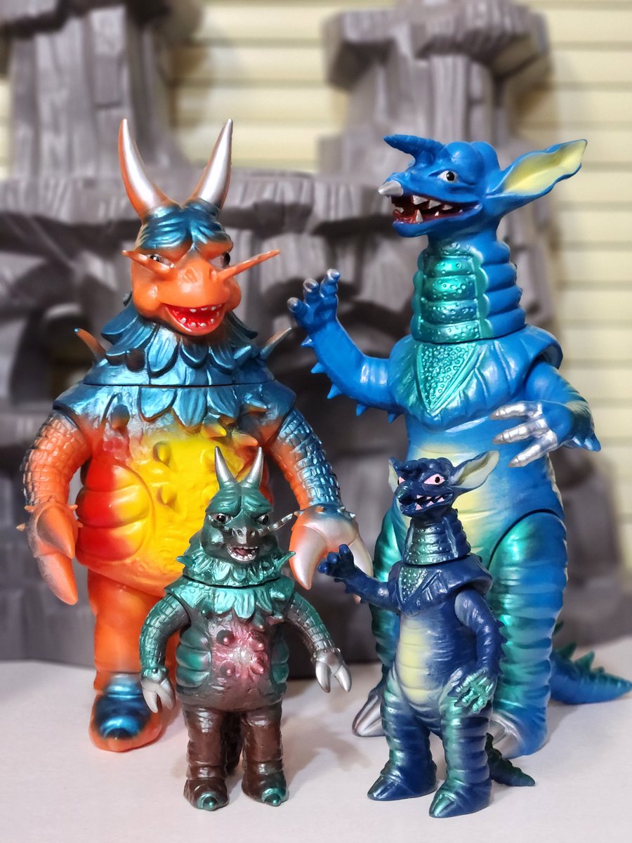 流星人間ゾーン 破壊怪獣 ワルギルガー スタンダードサイズ ソフビ