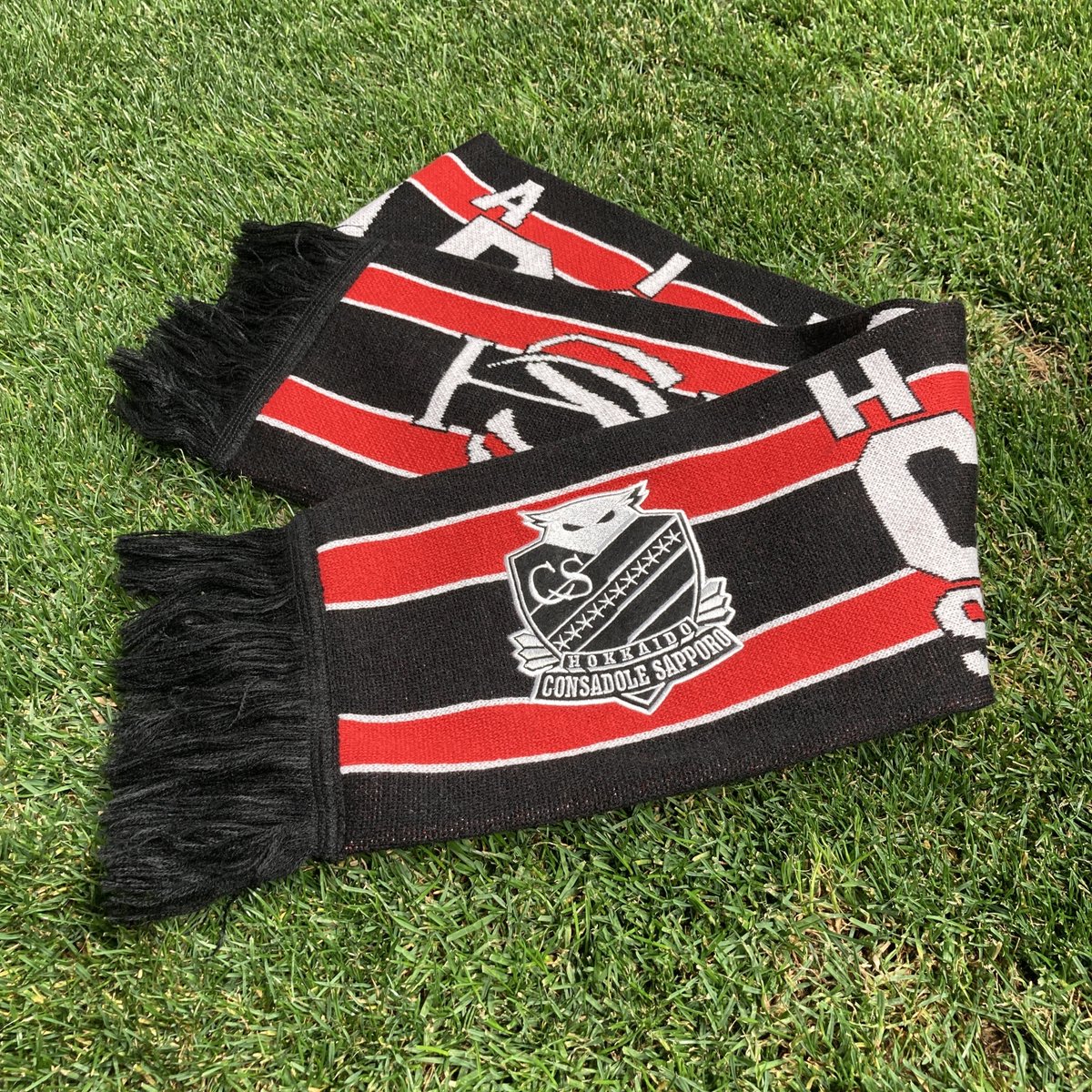 締切迫る⏰ ＼ 相澤陽介CCOデザイン「Emblem Knit muffler