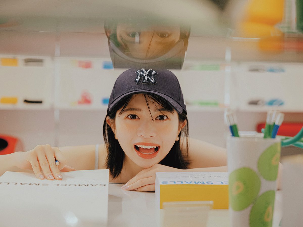 桜田ひより サイン入り特大パネル 桜田ひより サイン入り特大パネル