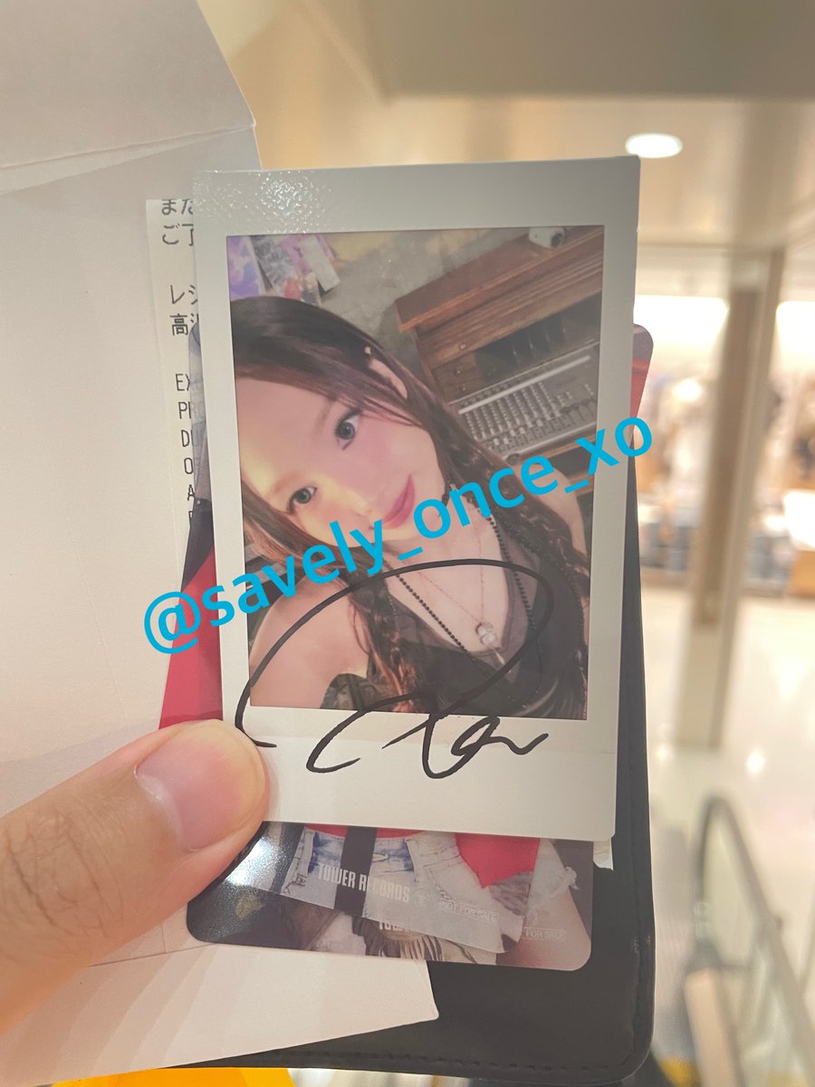 tripleS トエス チェウォン 김채원 直筆 サイン入り チェキ 2025年最新