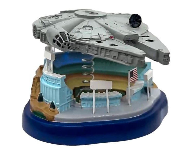 レア】ドジャースタジアム配布 ミレニアムファルコン レア】ドジャー