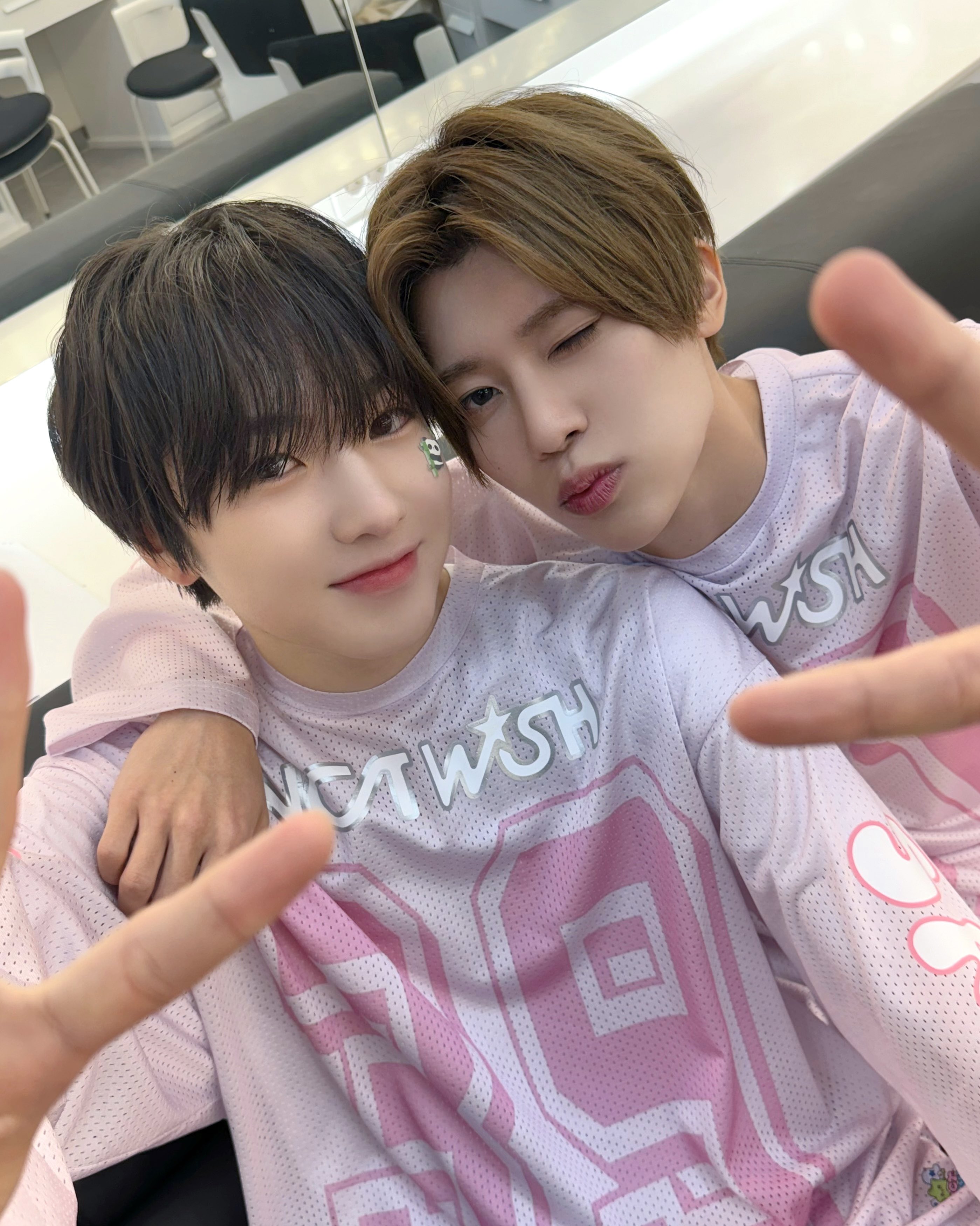 nct wish サクヤ シオン まとめ NCTWISH: サクヤとシオンの特別な瞬間