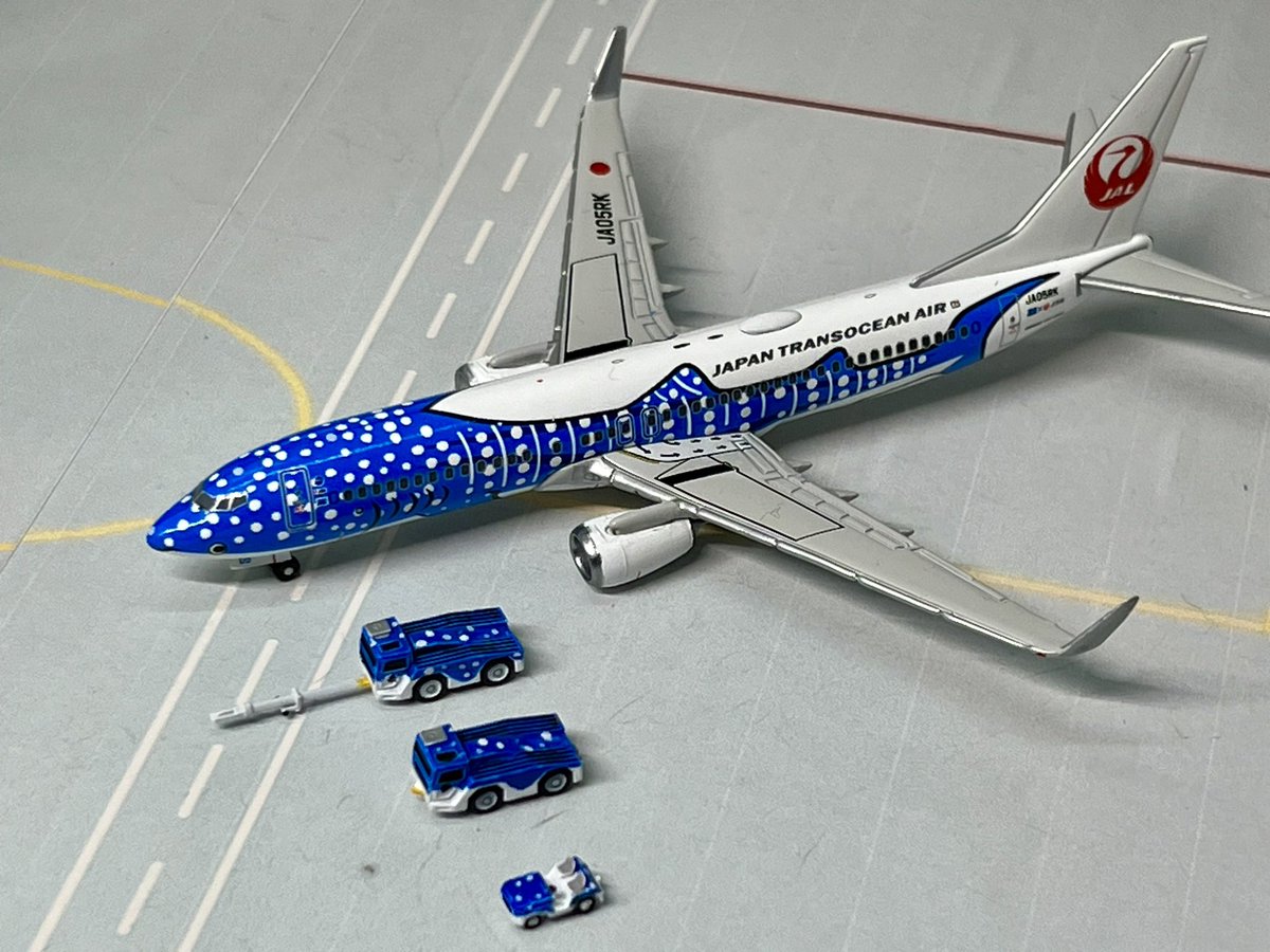 Boeing 737-800 電飾加工済航空機模型