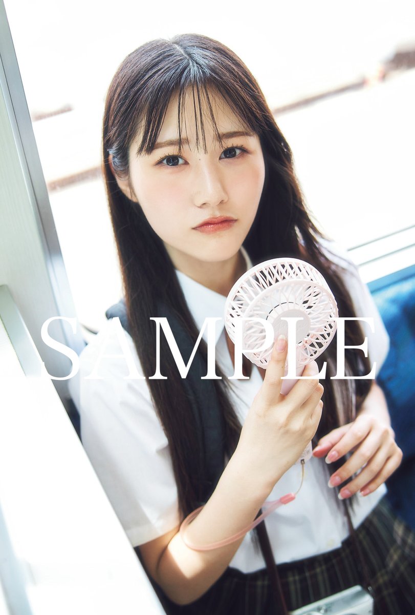 Addiction サイン入りポスター 櫻坂46 向井純葉 櫻坂46 向井純葉2nd