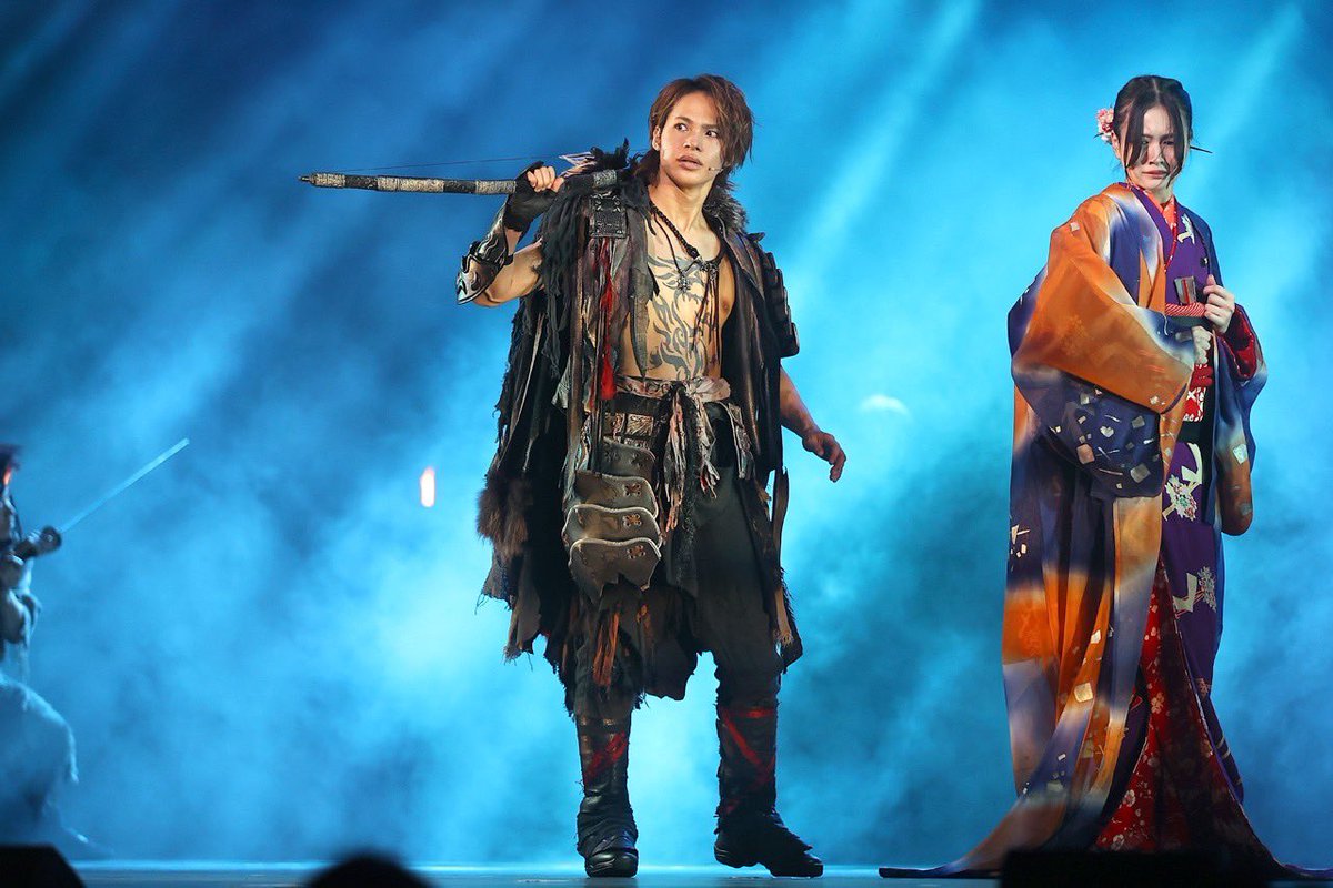 帝国劇場にて上演されている舞台Endless SHOCKに出演の上田竜也くん