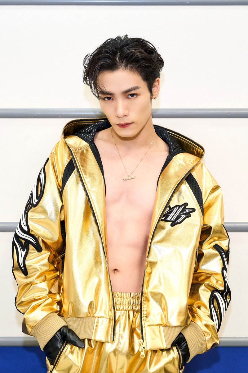 川村壱馬 クリアチャーム 背景あり 川村壱馬 クリアチャーム 背景あり