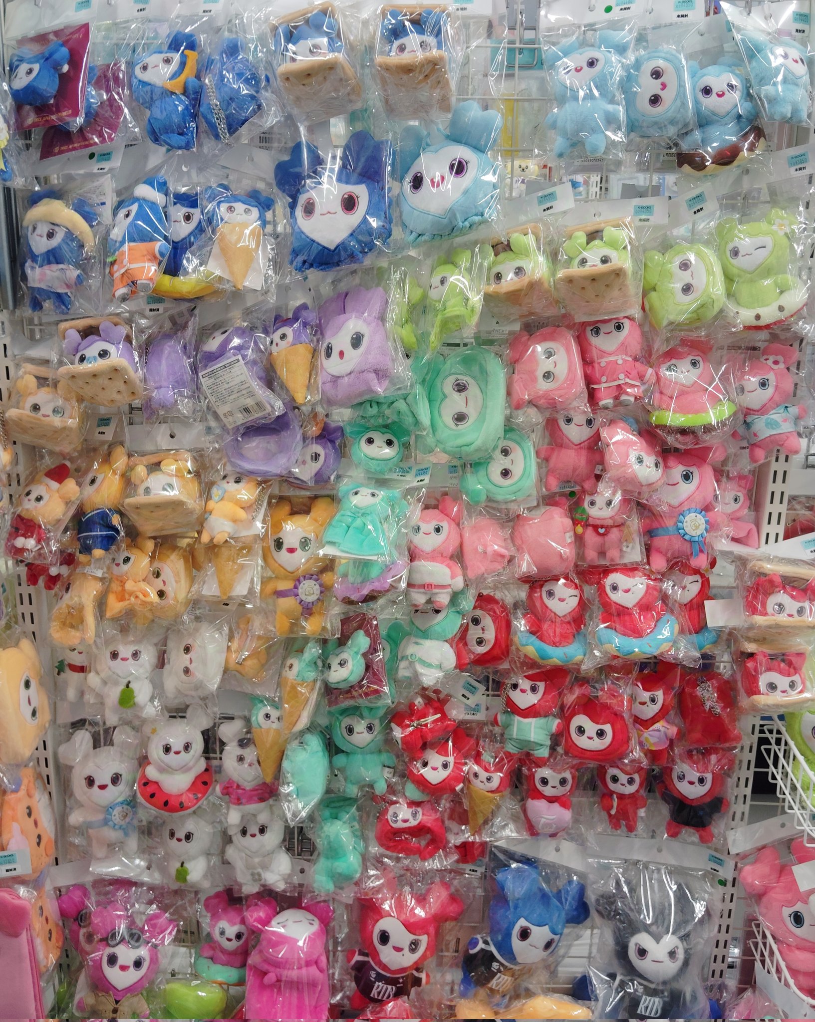 TWICE popup スモア風 バックチャーム イヤホンポーチ ラブリー TWICE