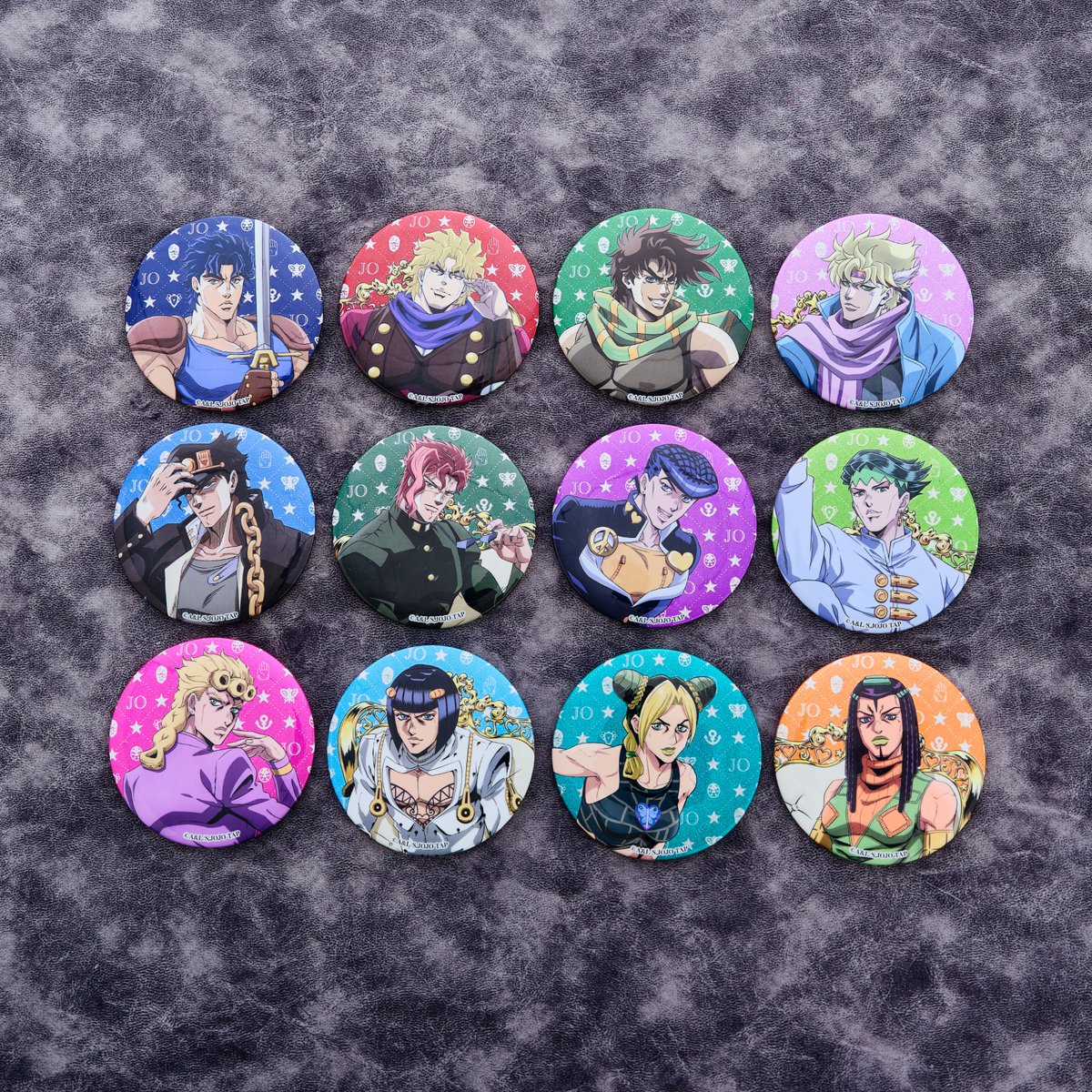 JOJO WORLD 3』で販売中の 新グッズをご紹介ッ‼ ＼ ˗ˏˋ 75mm