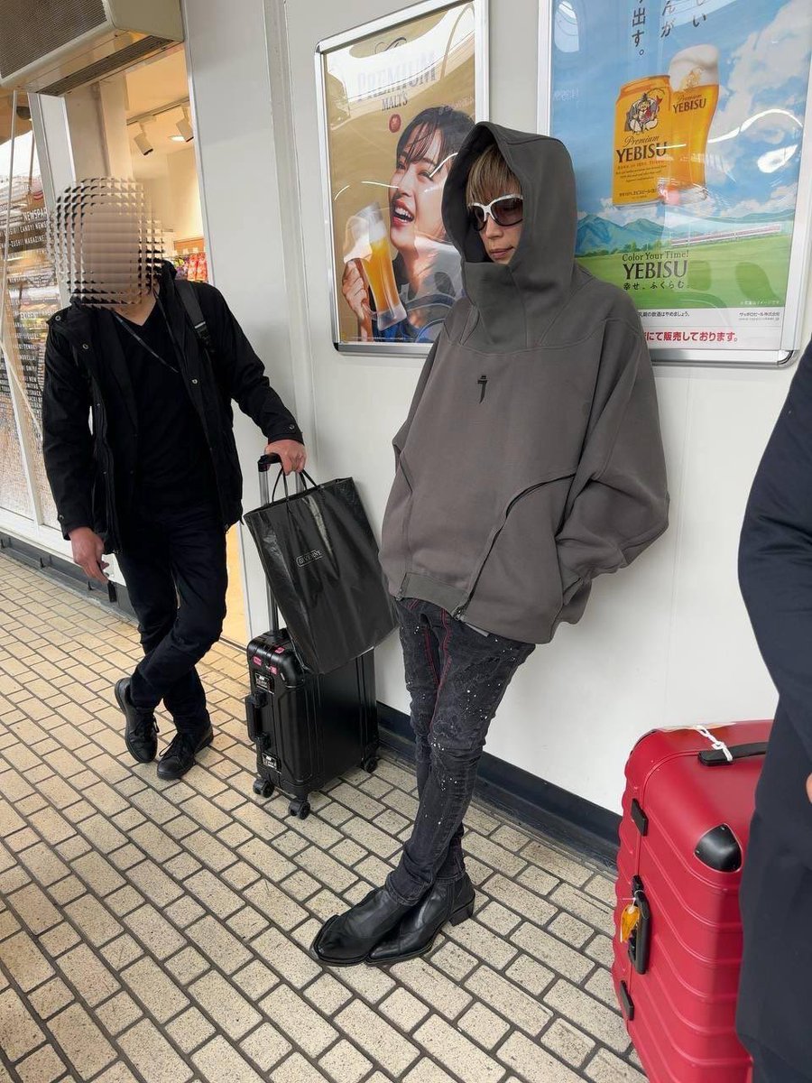 ちょくちょく盗撮してたのはそのためか！