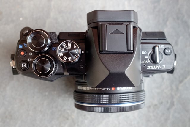 Review: The Olympus OM-D E-M10 II is Solid But Has a Lackluster