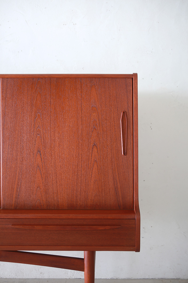 Sideboard / Cabinet from Denmark | phono | 金沢 北欧 中古家具