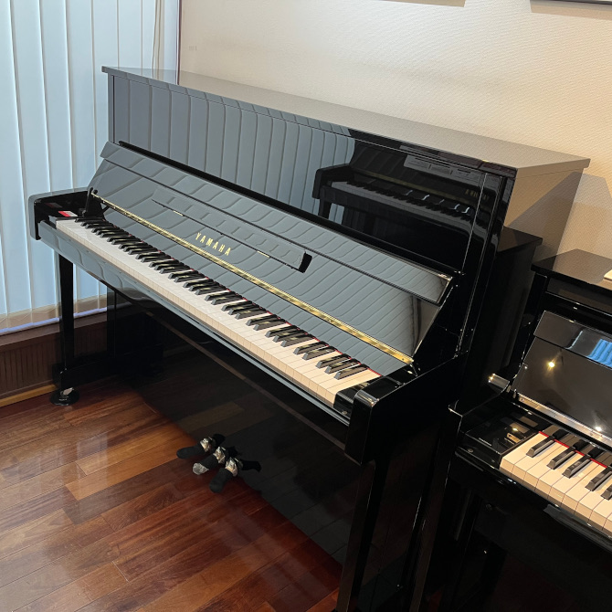 YAMAHA b121 黒 アップライトピアノ 新品ピアノ ヤマハ(YAMAHA b121