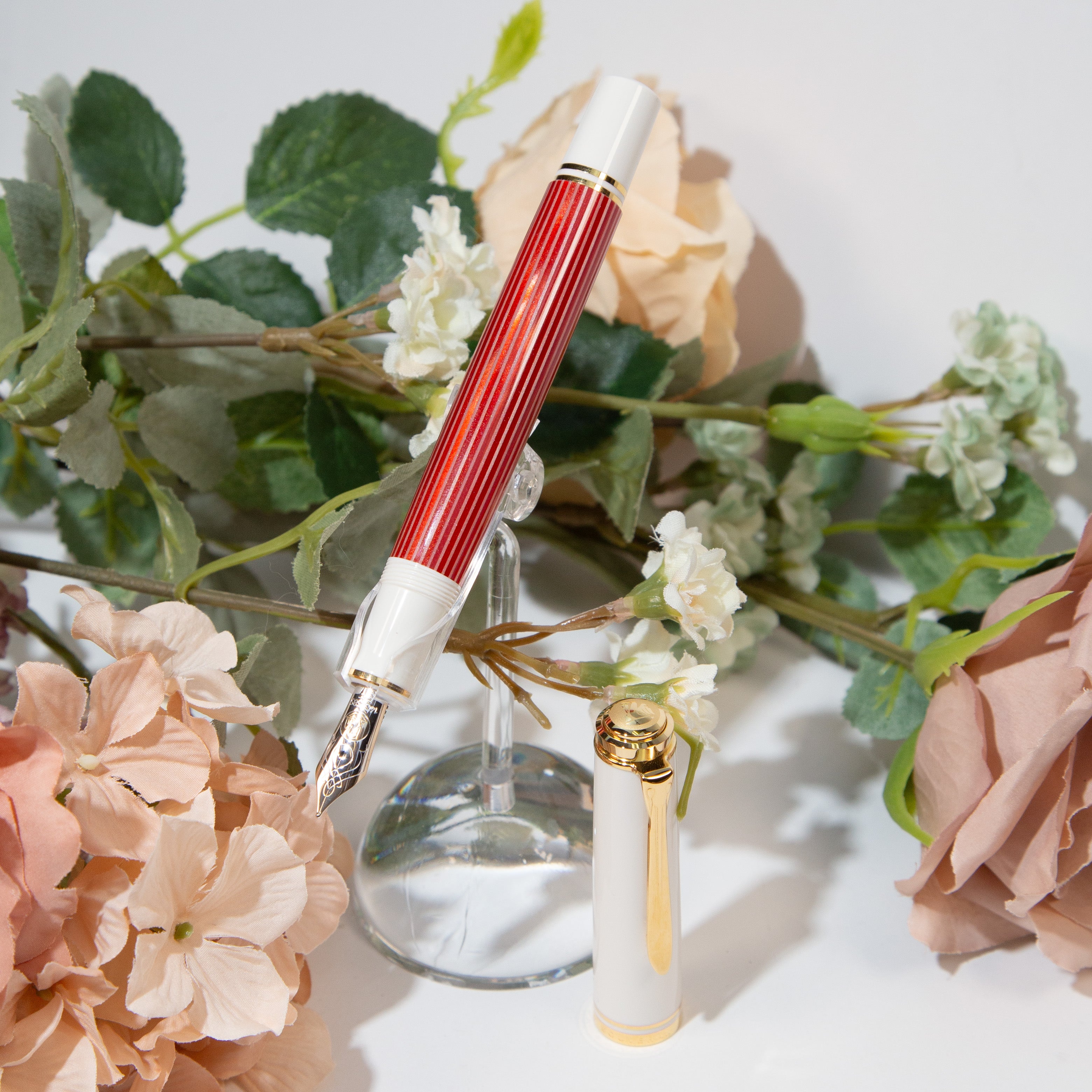 PELIKAN ペリカン 万年筆 スーベレーン M600 レッドホワイト – Poesie文具