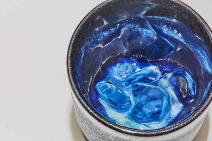 石垣焼窯元」で石垣ブルーの美しい作品を親子一緒に作ろう！｜沖縄県石垣島