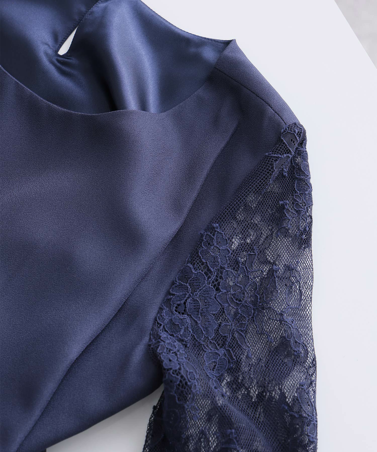 バックプリーツ＆レースリボンドレス｜PourVous