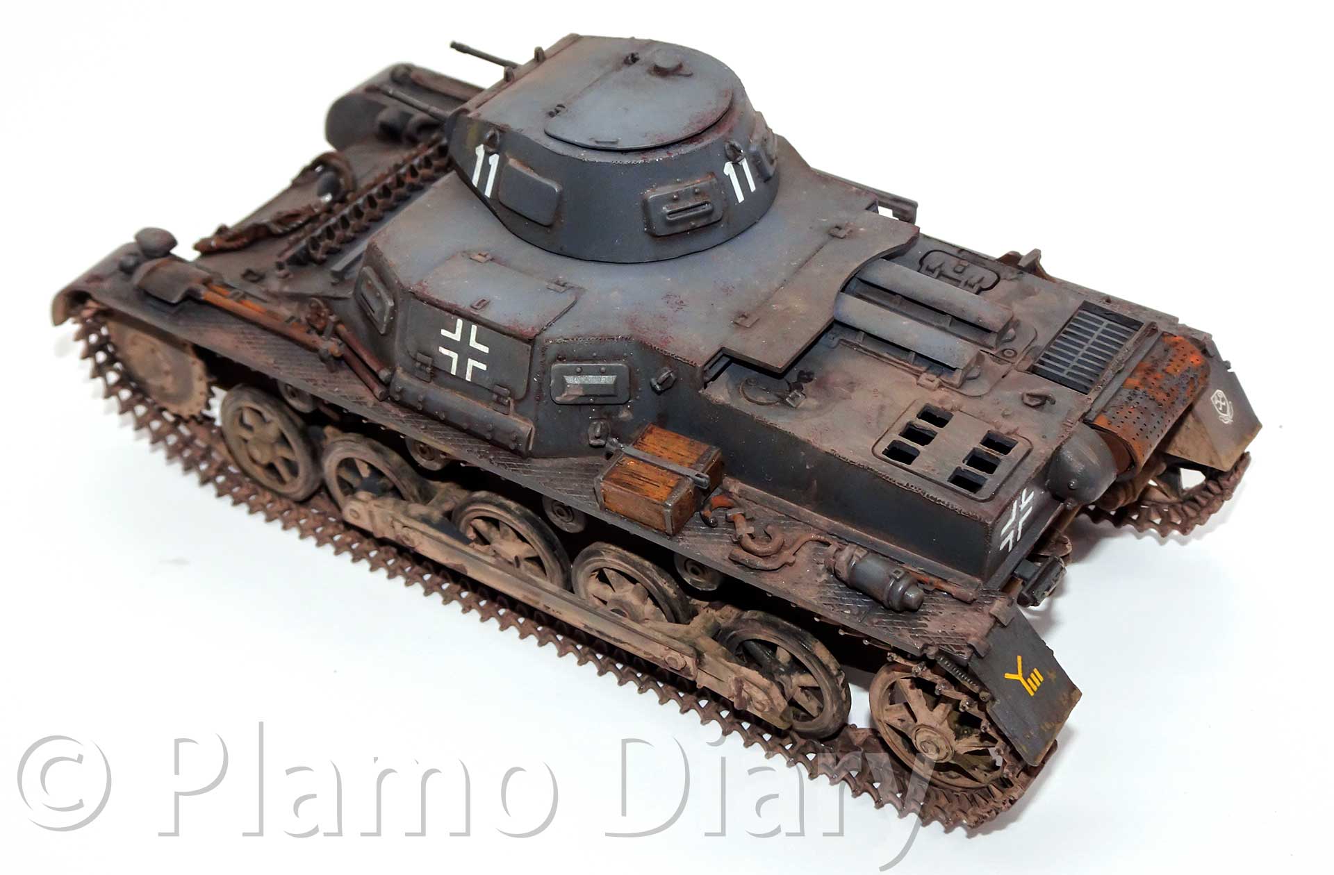 プラモ日記 » ドイツ・1号戦車B型 その12 フィギュアの塗装、完成！