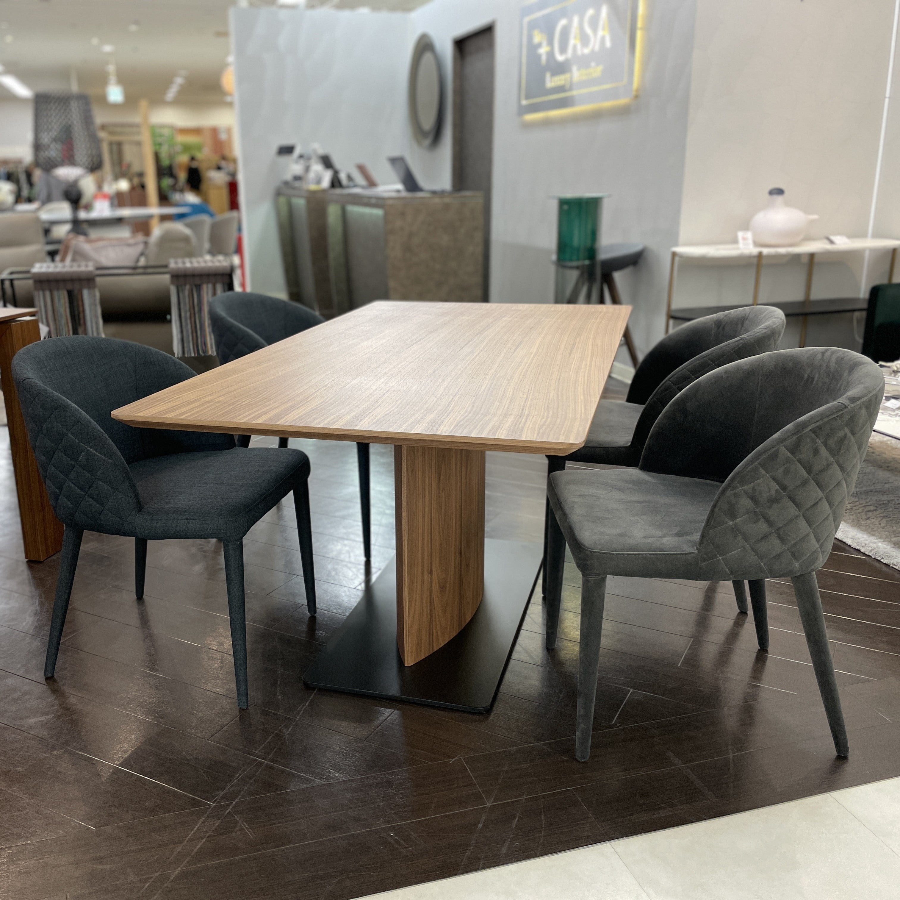 販売 モーダエンカーサ ダイニングテーブル フライングテーブル モデル