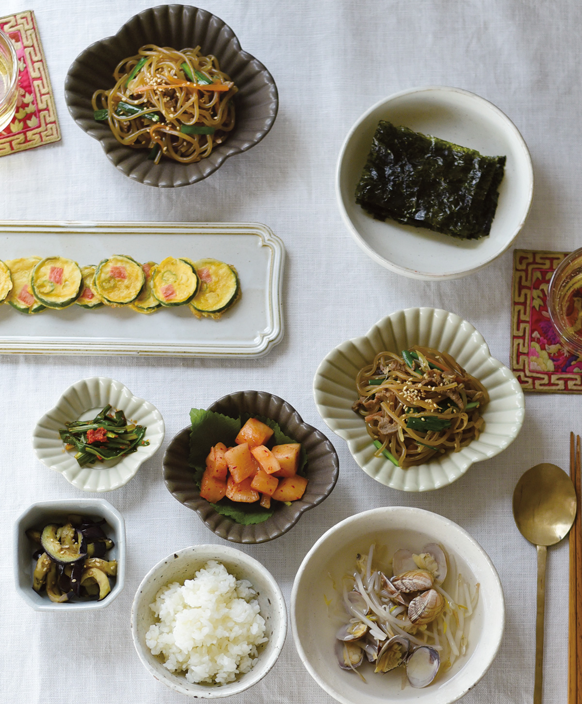 スタジオ エム :: 菊割木瓜 :: 菊割木瓜 4.5寸鉢 - マルミツウェブ