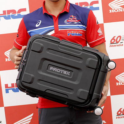 容量約40Lの精密機器輸送対応キャリーFP-32N×プラネット