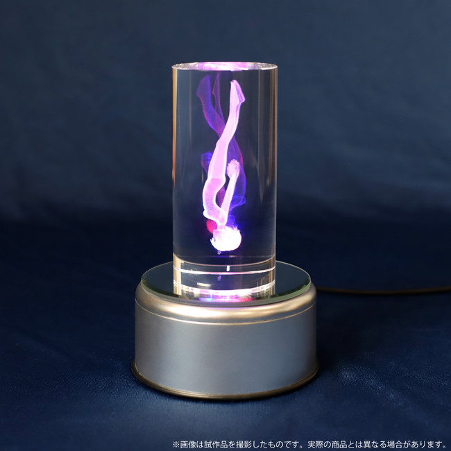EVA STOREオリジナル商品「メモリアルクリスタル 綾波レイ」が登場