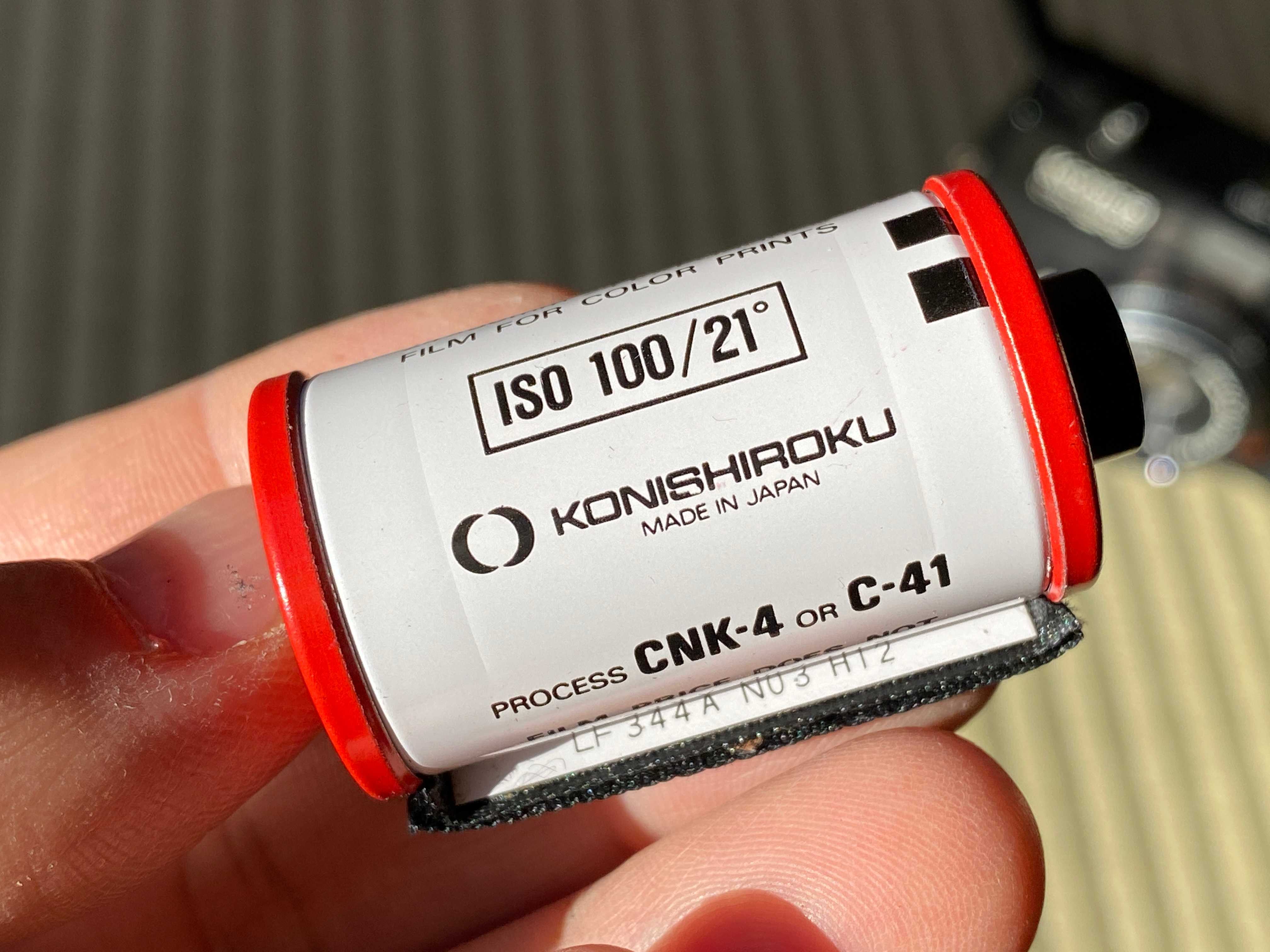 ピッカリコニカから出てきたサクラカラーSR100 24枚撮り（カラーネガ