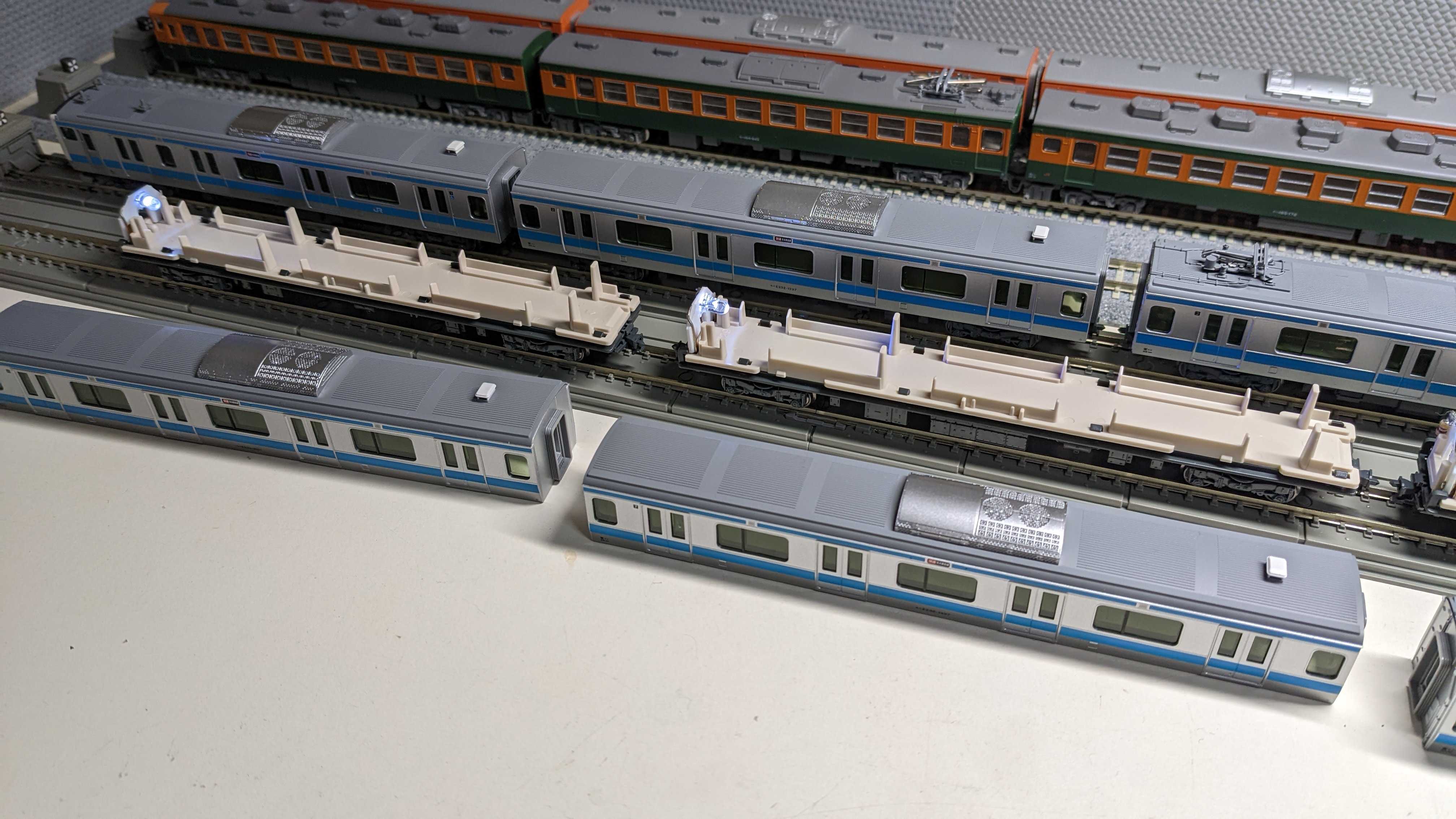 🟡kato 10-1159/1160/1161 E233系1000番台 京浜東北線室内灯工事 ①