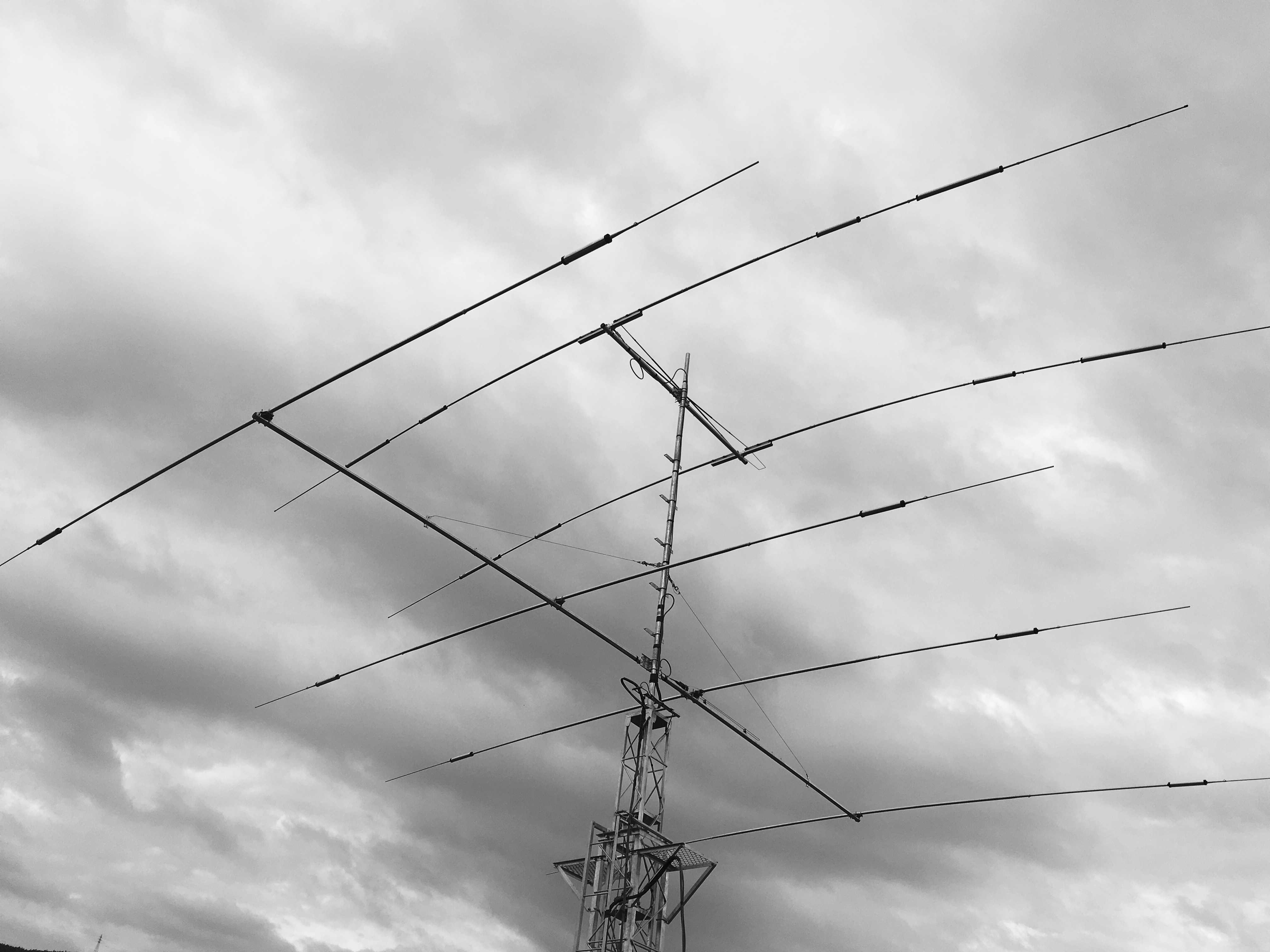 ミニマルチアンテナ VN-3J アンテナ 10, 18, 24MHz 中古品 ミニマルチ