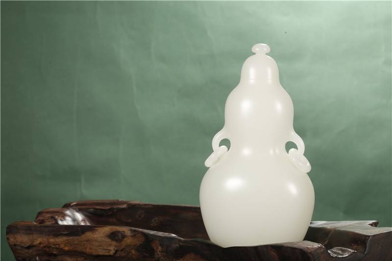 古韵今风，玉雕中的瓶瓶罐罐！和田玉鉴定保养知识大全-藏玉网- 藏玉