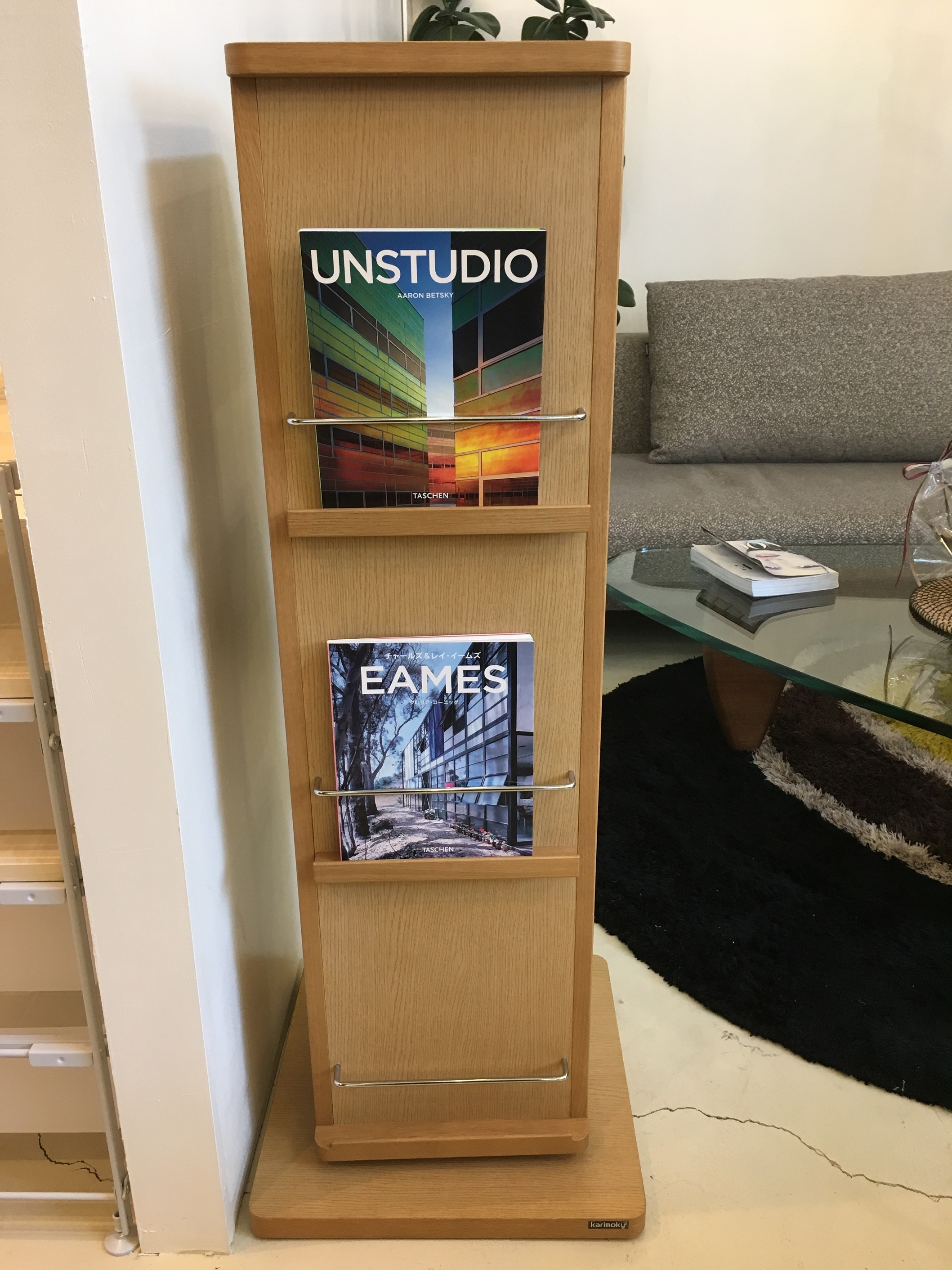 良い カリモクkarimoku収納ラック回転式