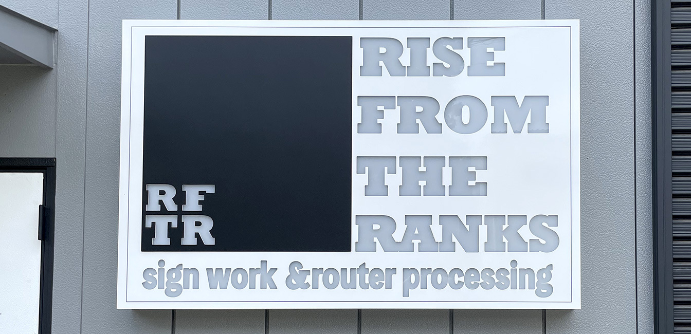 アクリル板オーダー加工｜アクリル板のカット・加工のオーダーメイド