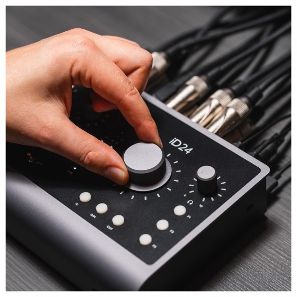 Audient iD24 Audio Interface - Secondhand | Gear4music