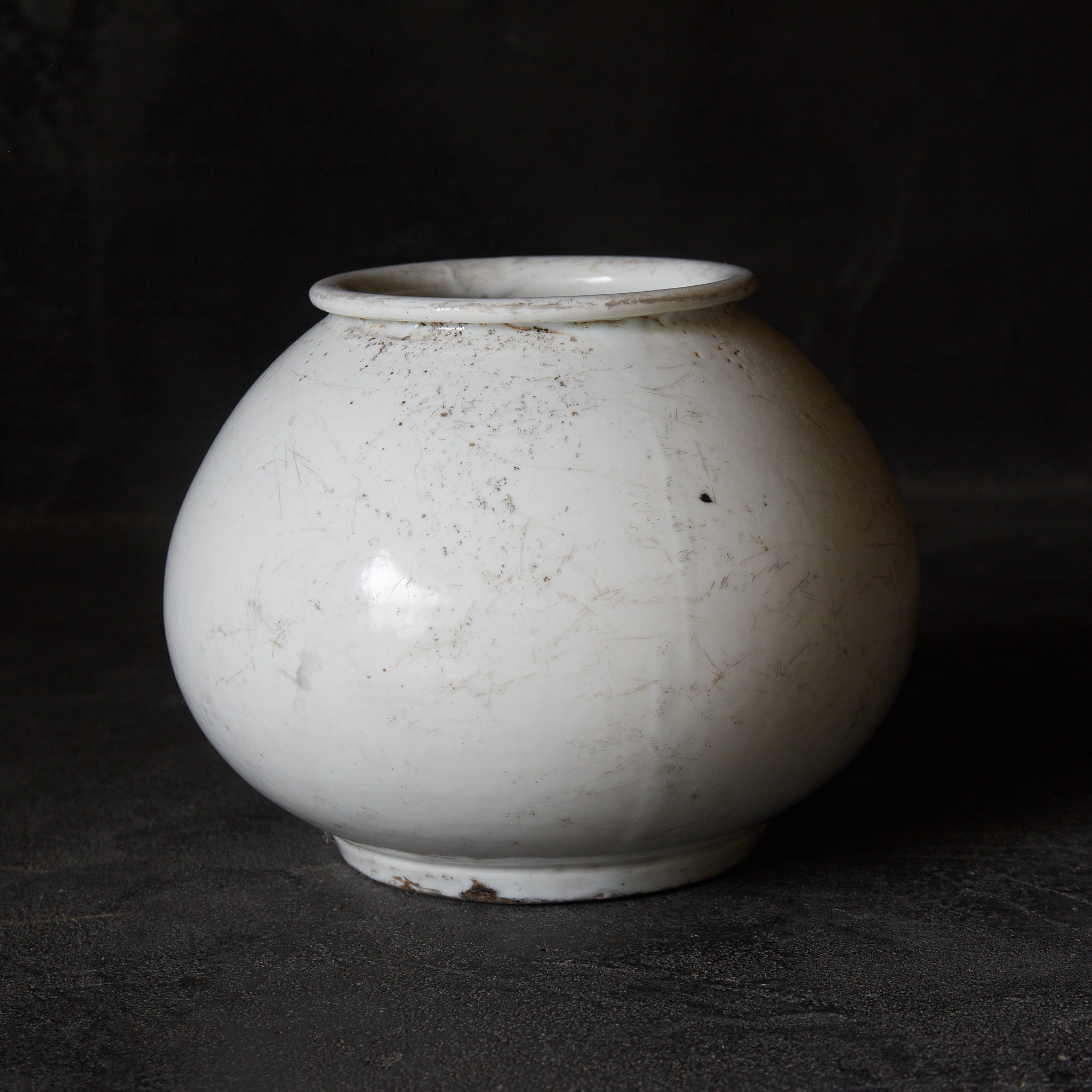 李朝 白磁丸壺（1392–1897CE） | 入蘆花（ロカニイル）